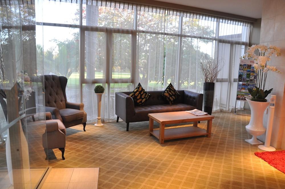 Vr Takapuna Auckland Extérieur photo The lobby of the hotel