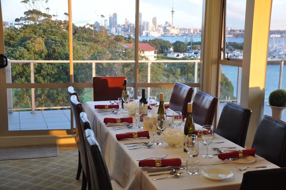 Vr Takapuna Auckland Extérieur photo The view from the dining room