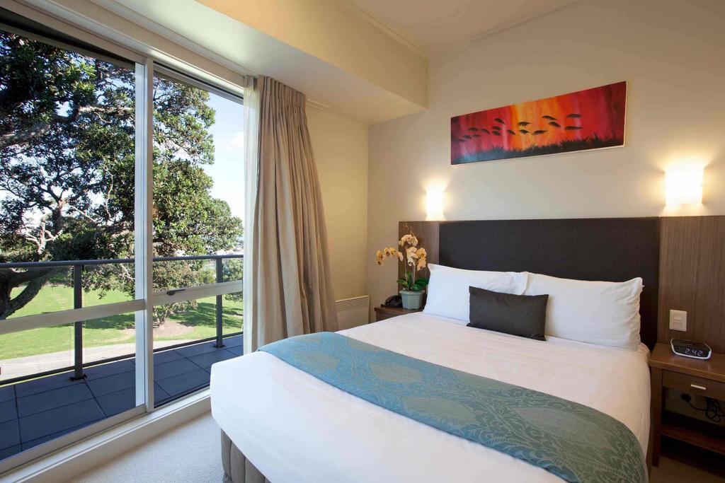 Vr Takapuna Auckland Extérieur photo A bedroom at the hotel