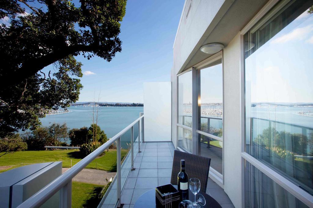 Vr Takapuna Auckland Extérieur photo View from a suite at the Crowne Plaza Hotel, Auckland