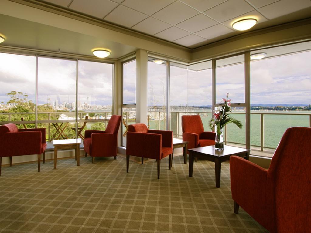 Vr Takapuna Auckland Extérieur photo The lounge at the airport