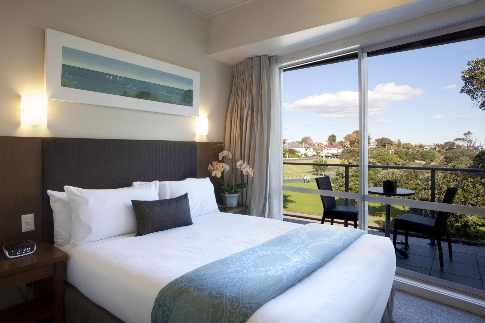 Vr Takapuna Auckland Extérieur photo A typical hotel room